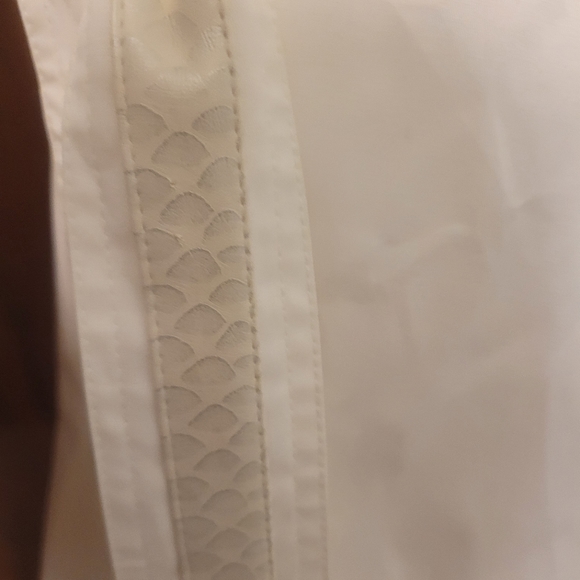 Beautiful ivory and white spring coat - Picture 4 of 10